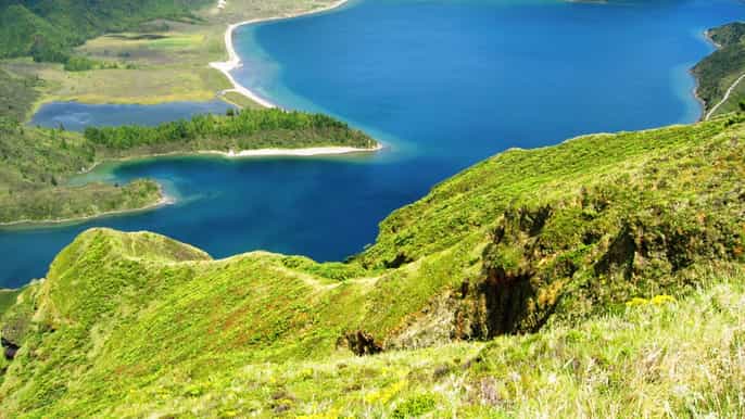 lagoa do fogo halfday 4wd tour from ponta delgada