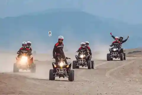 Aventura matutina en quad y paseo en camello por el desierto de Agafay