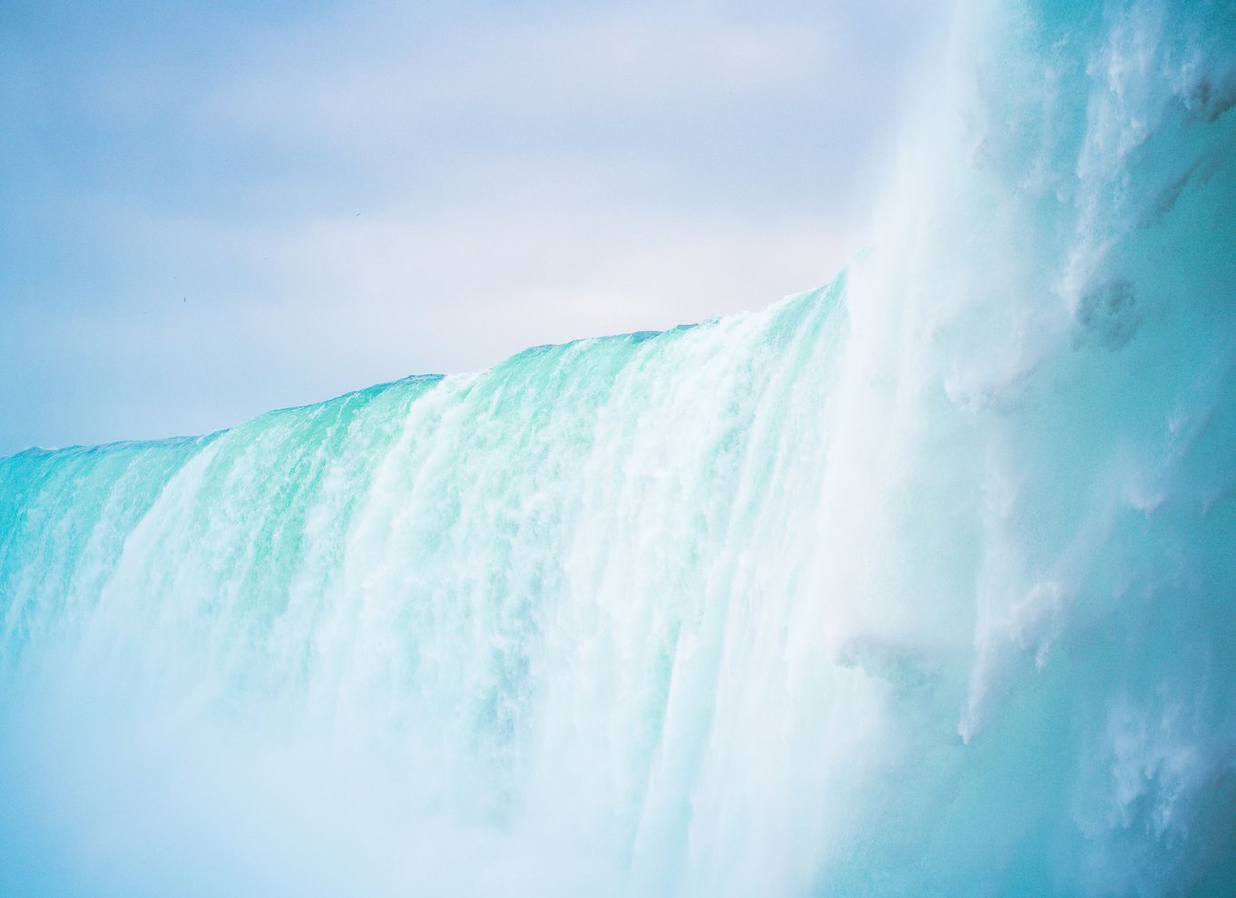 Niagara Falls: Bådtur og rejse bag vandfaldene