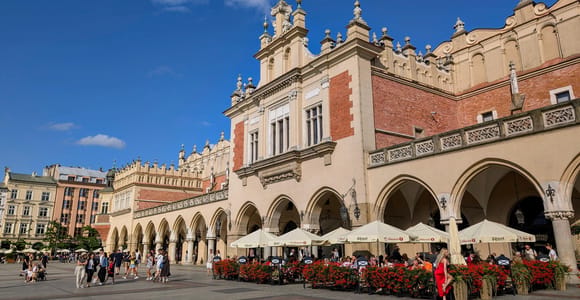 Krakow: Old Town and Wawel Castle Guided Walking Tour
