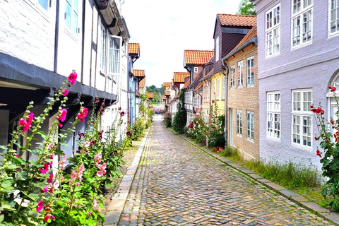 Flensburg: Ontspannen wandelen in historische oude binnenstad en haven