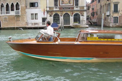 Трансфер из Венеции: из круизного порта в отели Венеции
