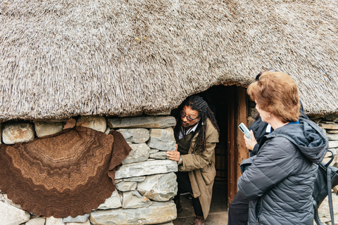 Depuis Édimbourg : excursion à thème Outlander de 2 joursChambre avec lits jumeaux et salle de bain privative