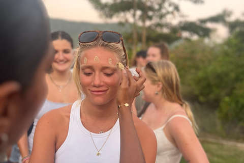Cairns: Sunset Cruise with Indigenous culture and canapes