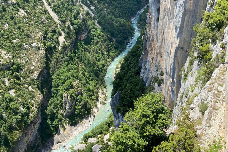 Vilda Alperna, Verdon Canyon, byn Moustiers, lavendelfält