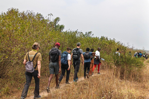 Kigali: 1-Day Village Tour with Lunch and Activities