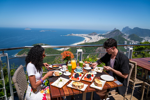 Rio: Sugarloaf Mountain Sunrise with Breakfast & Transfer