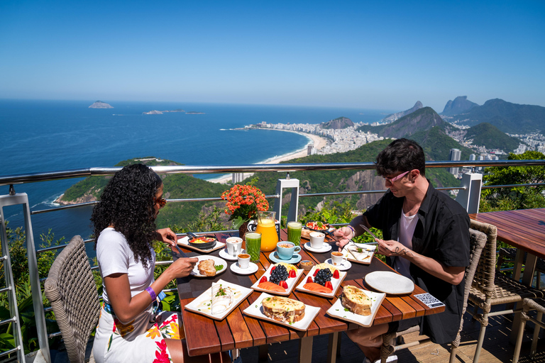 Rio: Sugarloaf Mountain Sunrise with Breakfast & Transfer
