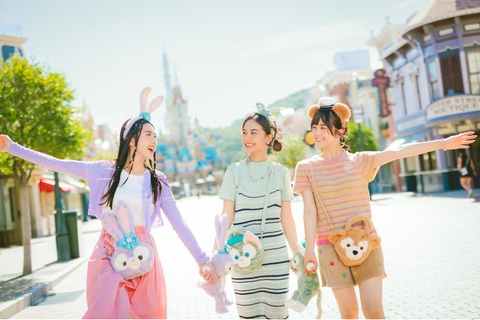 Hong Kong Disneyland Family Entry ticket (international) Family Ticket + Early Park Entry (1 Adult + 1 Child/Senior)