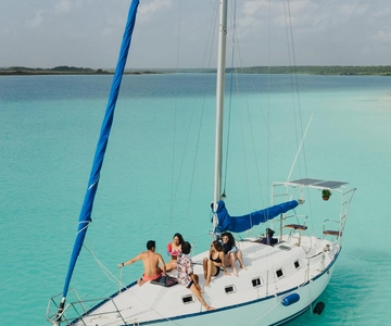 Bacalar Lagoon Sailing Tour with Open Bar and Mexican Lunch