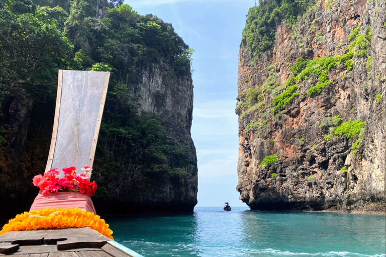 Koh Phi Phi: Private Wang Long Bay & Phi Phi Leh Sundown