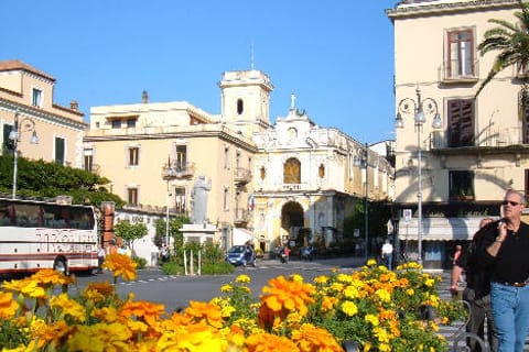 Private Pompei, Sorrento & Positano Full-Day Tour