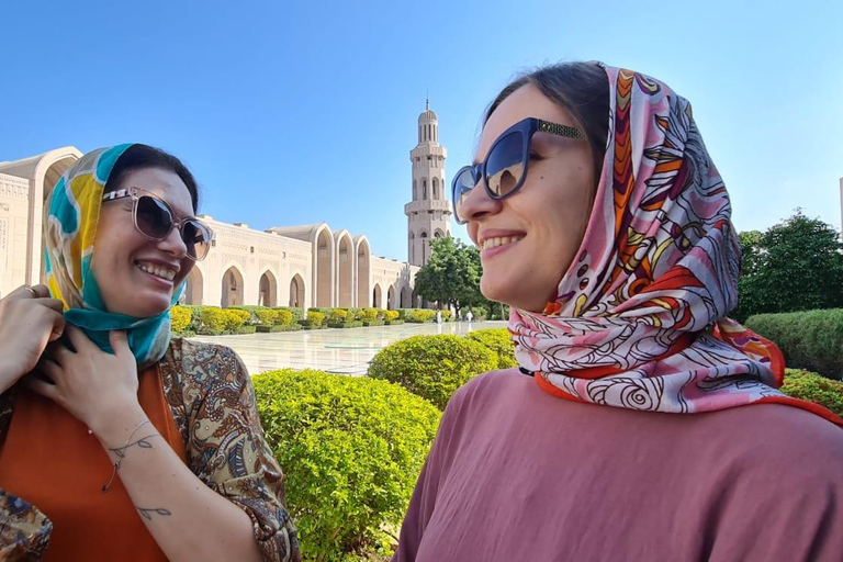 Muscat: City Highlights Tour with Grand Mosque & Souq Shared