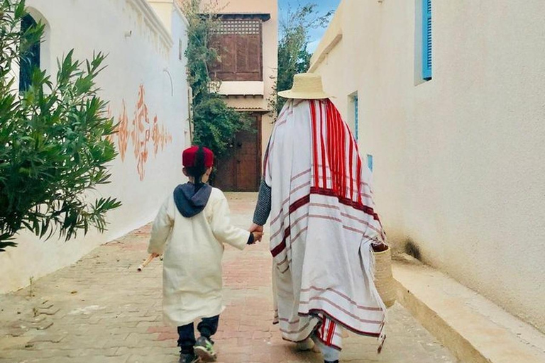 Djerba: Guellala Museum, Heritage, Photo Session, and Sunset Djerba: Discover Djerba's Traditions with a Photo Shoot