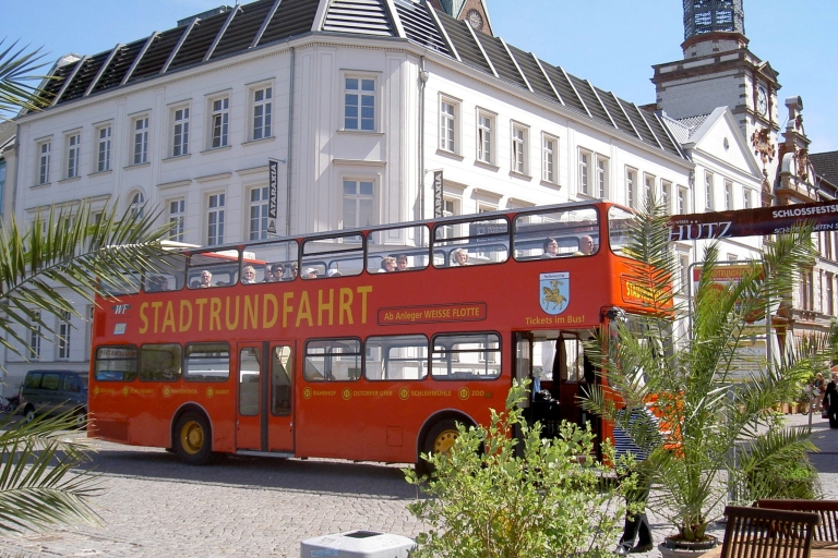 Schwerin: Hop-On/Hop-Off-Bustour mit dem DoppeldeckerSchwerin: 2-Tagesticket für die Hop-On/Hop-Off-Bustour