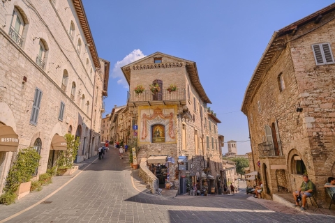 Ab Florenz: Tagestour nach Assisi und CortonaTour auf Spanisch