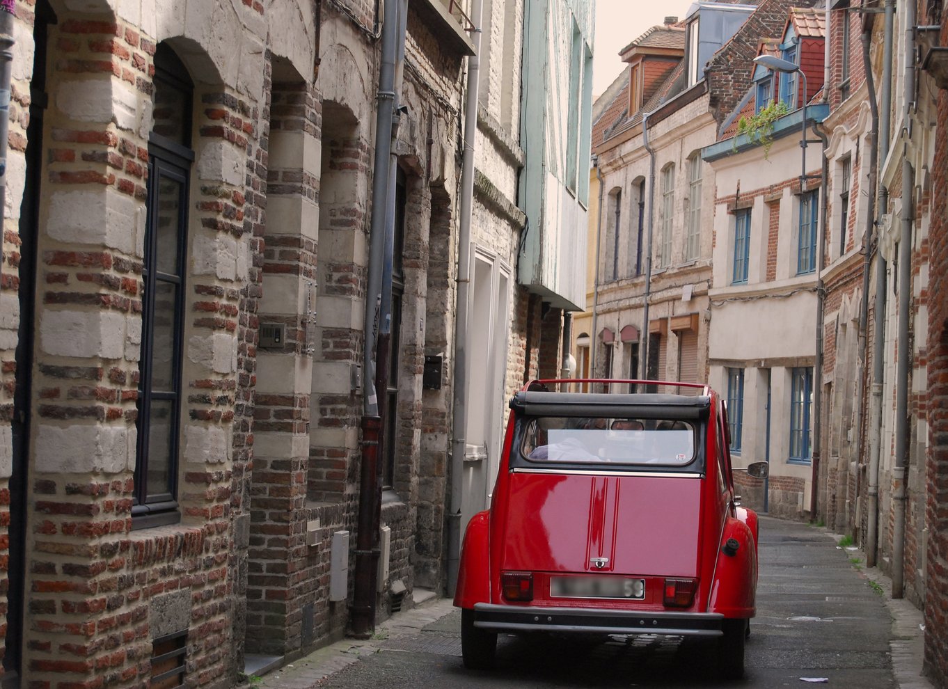 Lille køretur i konvertibel Citroen 2CV