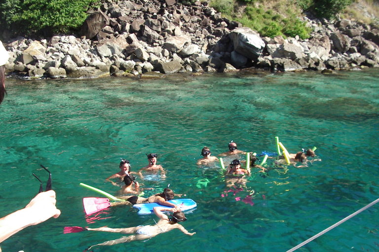 Crucero de un día en catamarán de San Cristóbal a Nieves