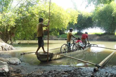 Lombok: 6-Hour City and Countryside Biking Tour
