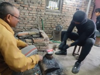 Couteau (khukuri) faisant une activité avec un forgeron - Housity
