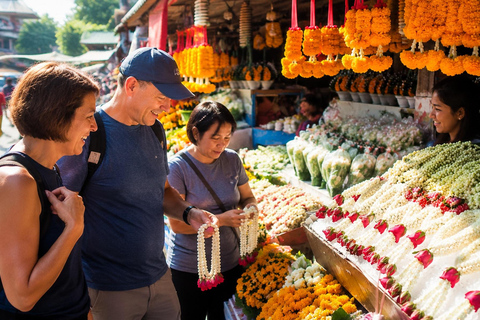 Chiang Mai: Old City Guided Tuk-Tuk Tour with Market Visit Option 1: Express Tuk Tuk Experience (2 hours) English Guide