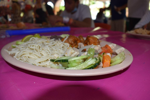 Isla Mujeres: Crucero en catamarán con snorkel, comida y bebidasExcursión desde Cancún