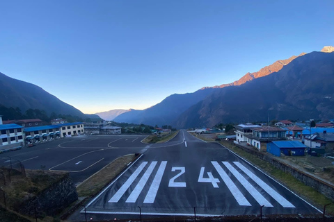 Kathmandu: Lobuche Peak Climbing Expedition with Guide