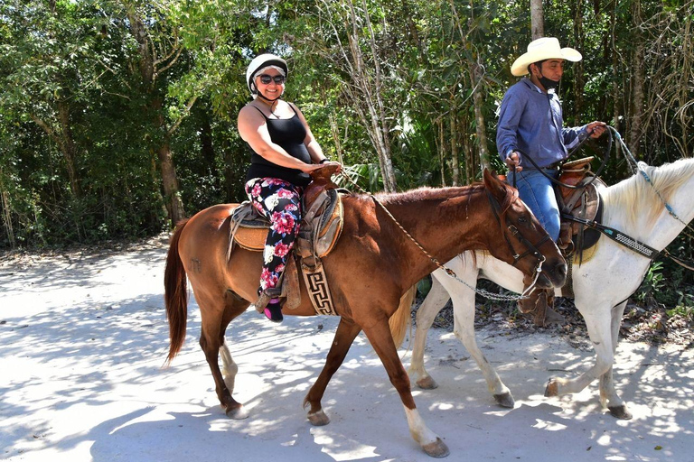 Cancun: Wycieczka przygodowa z konno, Cenote, ATV, ZiplinesWspólny transport ATV z Tulum