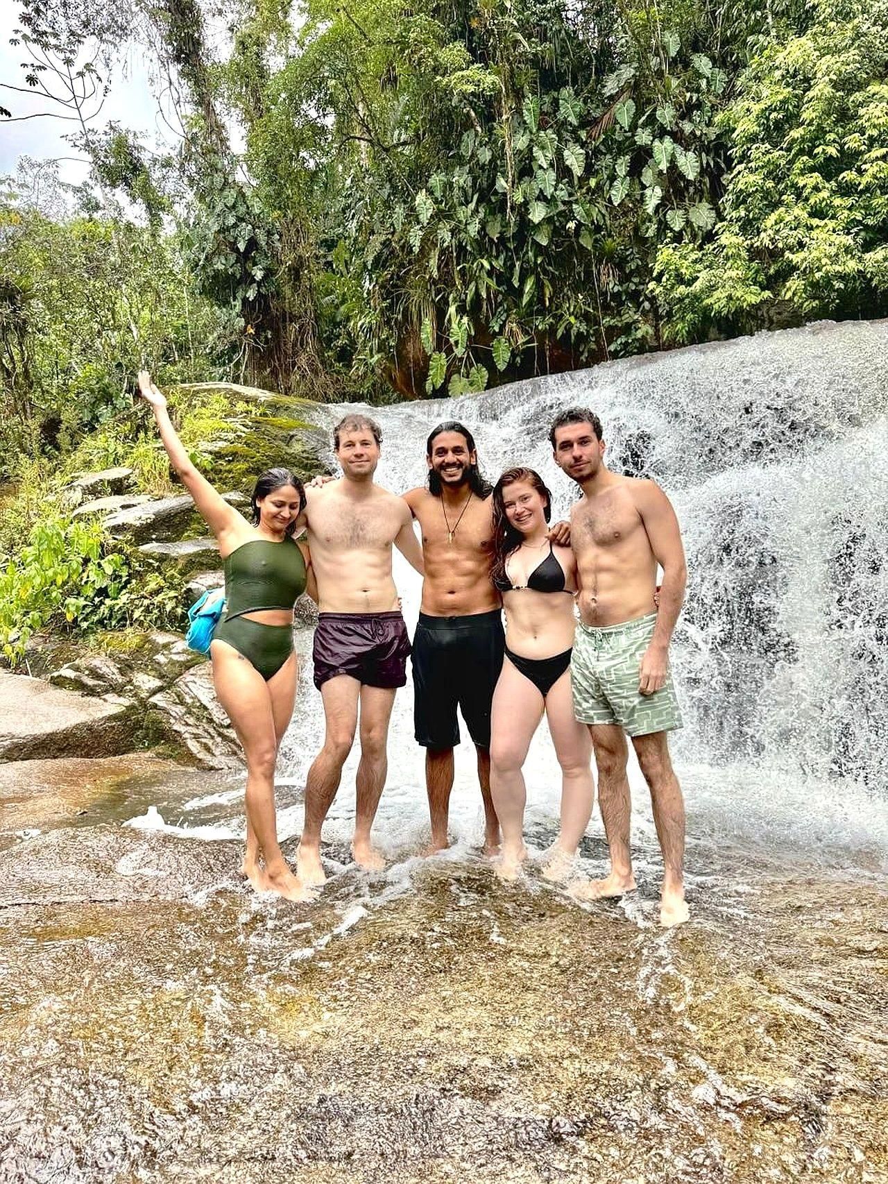 Paraty: 4x4 Jeep-Tour mit Besuch von Wasserfällen und Rundfahrt