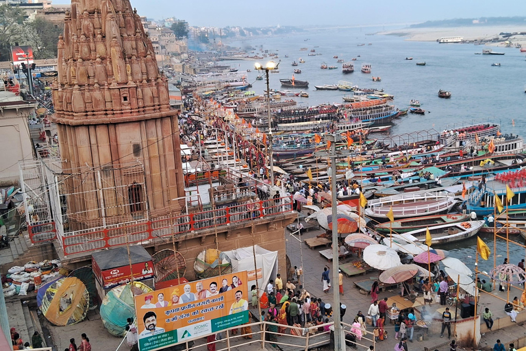 Manikarnika Ghat en Ganga Arti Tour