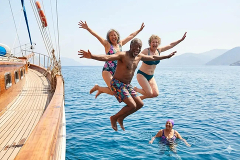 Marmaris: All-Inclusive Boat Trip with Lunch and Drinks All-Inclusive Boat Trip w/ Lunch, Soft Drinks & Transfer