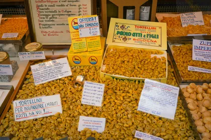 Bologna: Foodtour, Tortellini-Workshop & Mittagessen Bologna: Foodtour, Tortellini-Workshop & Mittagessen