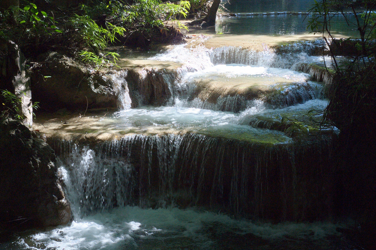 FromBangkok: Kanchanaburi Waterfall Day Trip with Train Ride