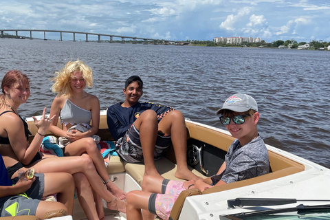 Daytona Beach: 3 uur durende boottocht langs de kustDaytona Beach: 3 uur durende Coastal Discover Boat Cruise