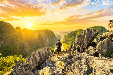 Hanoi: Ninh Binh Jeep Tour to Bich Dong, Trang An, Mua Cave