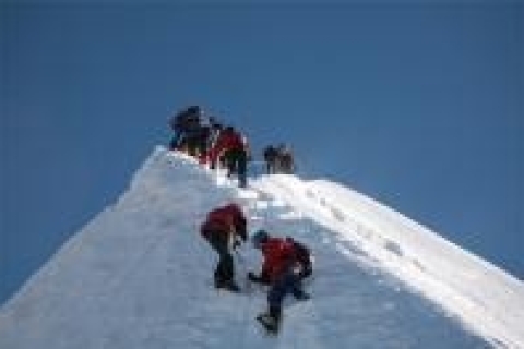 18 Tage Island Peak Klettern mit EBC Trek von Kathmandu