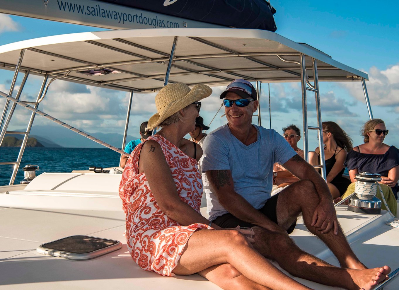 Port Douglas: Sejltur i solnedgang på luksuskatamaran
