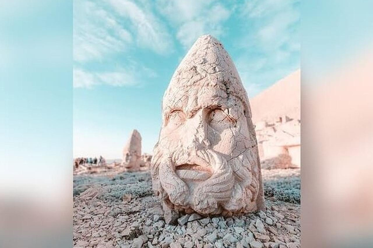 Şanlıurfa: tour privado de 1 día al monte Nemrutadıyaman başlangıç