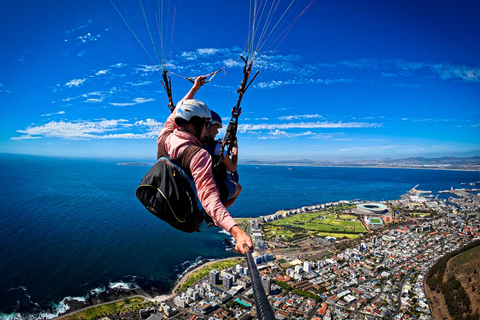 Kaapstad: Tandemparagliding met uitzicht op de TafelbergKaapstad: Tandem-paragliding met uitzicht op de Tafelberg