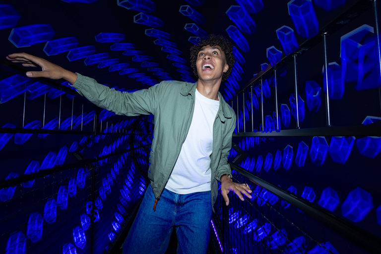 Manchester: Museum of Illusions Early Bird Entry