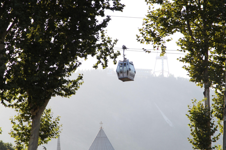 Tbilissi : circuit des 3 téléphériques avec déjeuner en optionVisite en groupe partagé ***3 HEURES***