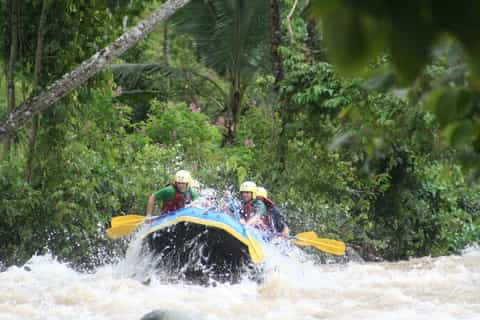 sarapiqui river white water rafting from la fortuna
