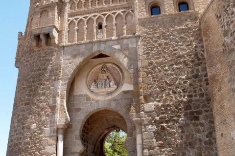 Toledo: Prywatna wycieczka piesza po zabytkach z wejściem do pomnikaToledo: piesza wycieczka po prywatnych zabytkach