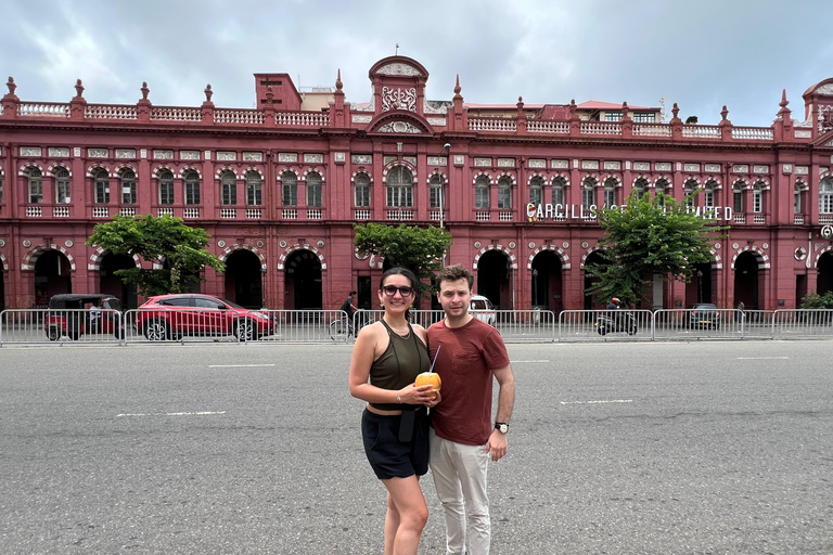 Colombo: City Cultural & Historic Stops by Tuk Tuk