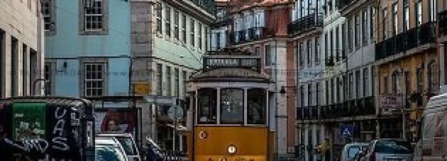 Lisbon: Tour of the Cable Railways in the Old Town
