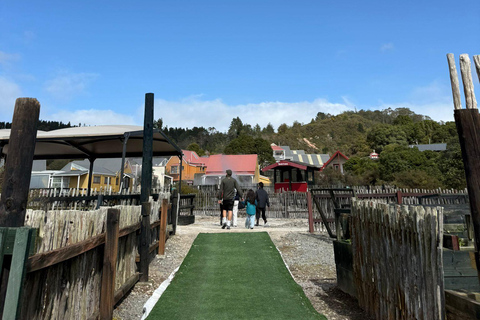Auckland : Waiotapu & Māori Village Guided Tour with Haka