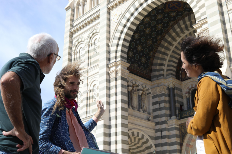 Promenades artistiques à Marseille : Le Panier et au-delàBalade artistique à Marseille : Le Panier et au-delà