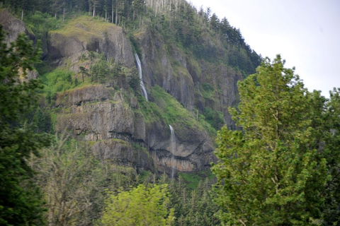 Portland: Columbia Gorge Wine and Waterfalls Day Tour Columbia Gorge Waterfalls & Wine