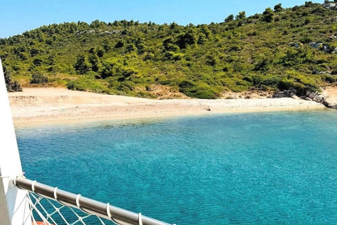 Izmir: Boat Trip with Private Lounge, BBQ: Urla Sigacik Bays Private Lounge Self Arrival