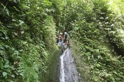 La Fortuna: Forsränning, kanjoncykling och Tarzansväng